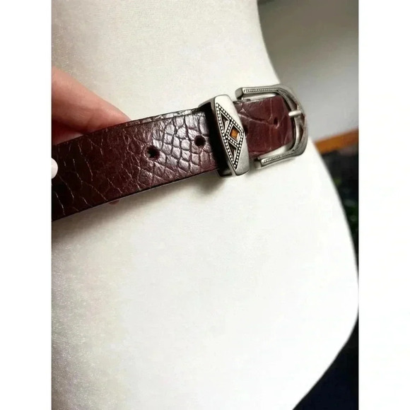 Anthropologie Streets Ahead Buckle Belt Medium - Picture 5 of 9